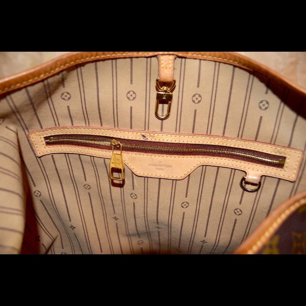 Authentic Louis Vuitton Delightful MM - Picture 6 of 10